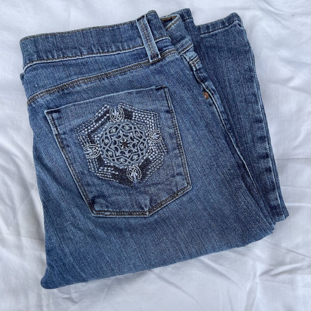 The Limited women's riveted 5-pocket stretchable embroidered denim jeans Size 6
